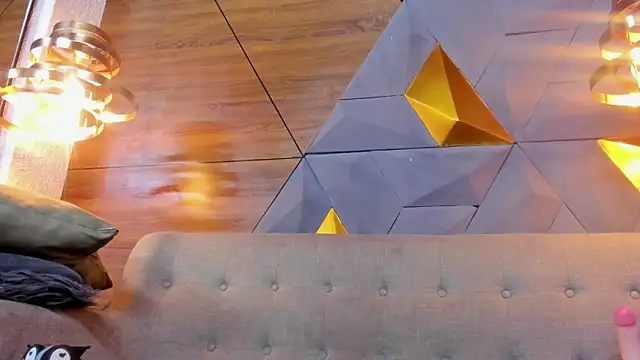 Snapshot of sarah_banks1 chatting on January 2025 07:18:02 PM sarah banks1 online show from January 2025 07:18:02 PM