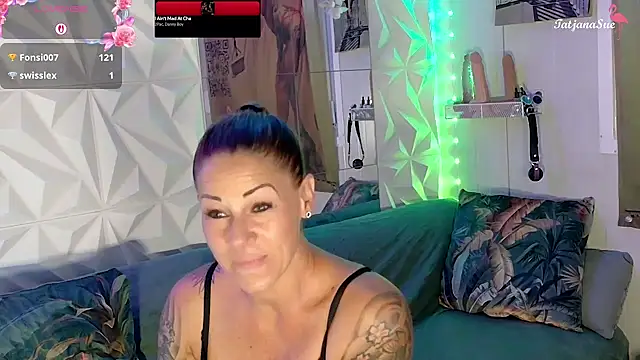 Snapshot of Tatjana_Sue chatting on August 2026 06:43:02 PM Tatjana Sue online show from August 2026 06:43:02 PM