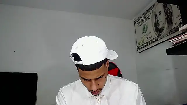 Ak Gil online show from October 2025 05:02:02 AM