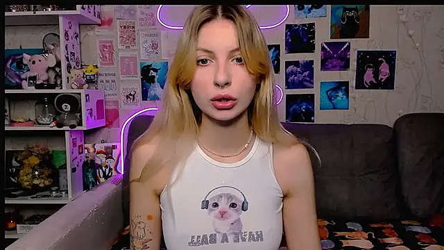 Maria Hunt online show from December 2024 02:42:01 AM