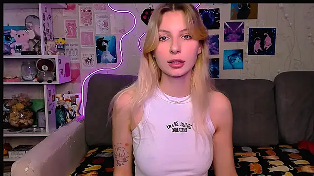 Maria Hunt online show from December 2024 05:48:01 AM