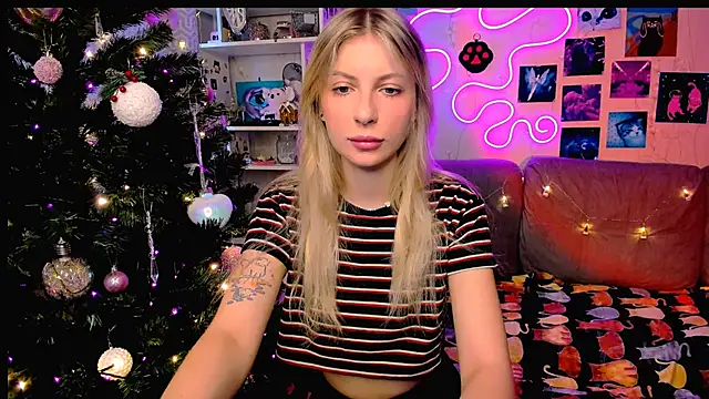 Maria Hunt online show from December 2024 03:47:02 AM