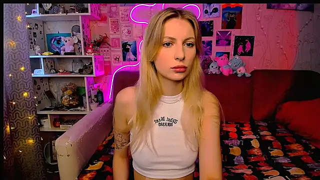 Maria Hunt online show from January 2025 04:09:01 AM