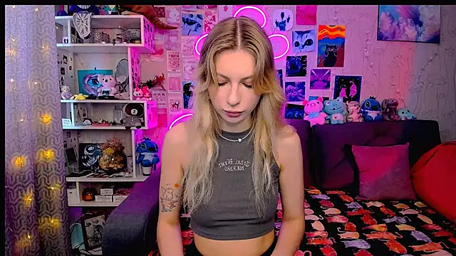 Maria Hunt online show from February 2025 03:50:01 AM