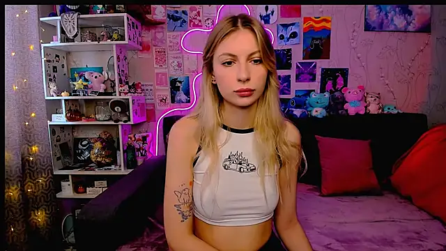 Maria Hunt online show from February 2025 05:02:01 AM