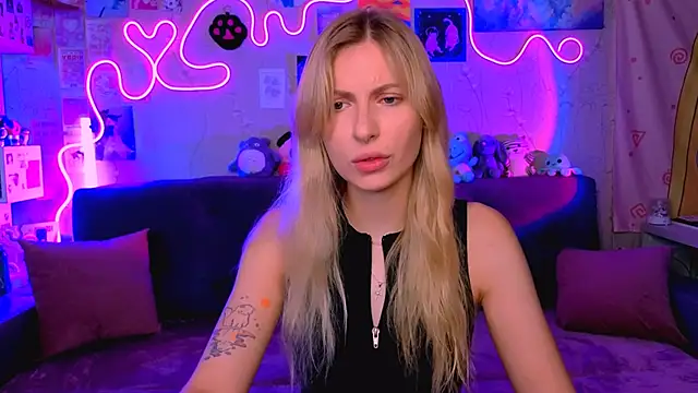 Maria Hunt online show from September 2025 06:27:02 AM