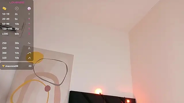 littleebluee online show from June 2026 07:53:01 PM