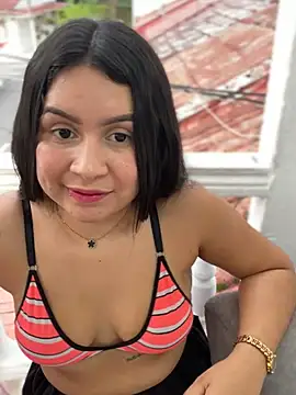 Pretty Isadora online show from January 2025 09:42:02 PM