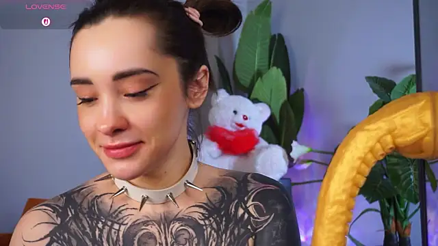 EvaCanton online show from February 2026 02:16:01 AM