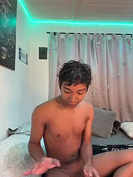 alejo cute online show from May 2026 01:18:02 PM