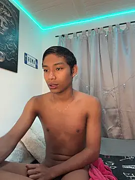 alejo cute online show from May 2026 01:07:02 PM