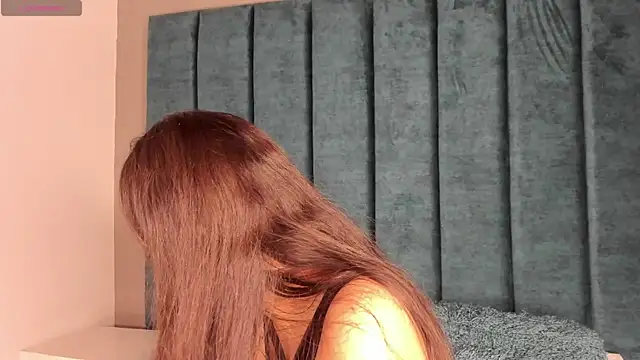 Snapshot of IsabellaGrey19 chatting on November 2025 07:12:02 PM IsabellaGrey19 online show from November 2025 07:12:02 PM