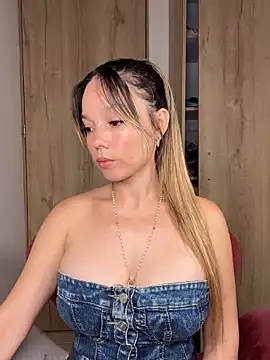 nakary00 online show from January 2026 01:21:02 AM