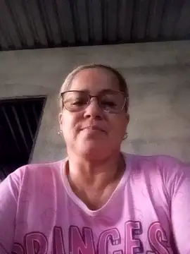 Snapshot of natally_ross21 chatting on December 2024 11:05:02 PM natally ross21 online show from December 2024 11:05:02 PM