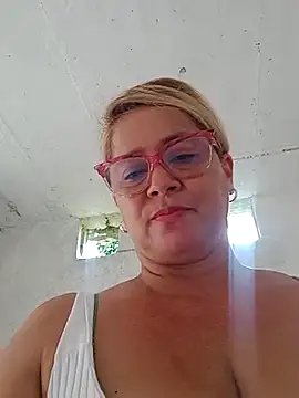 Snapshot of natally_ross21 chatting on March 2025 07:35:02 PM natally ross21 online show from March 2025 07:35:02 PM