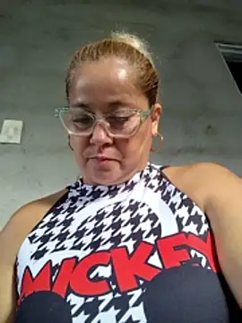 natally ross21 online show from April 2026 12:06:02 PM