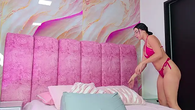 kendal rossi online show from March 2026 12:05:01 PM