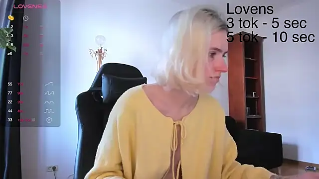 Sexy Sweets online show from October 2025 11:11:01 AM