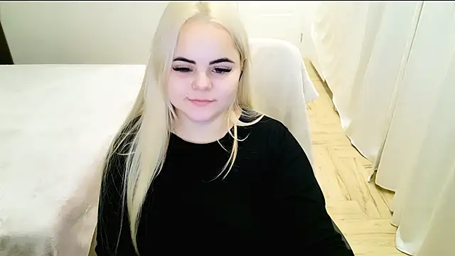 lovely-eyes online show from December 2024 01:58:02 AM