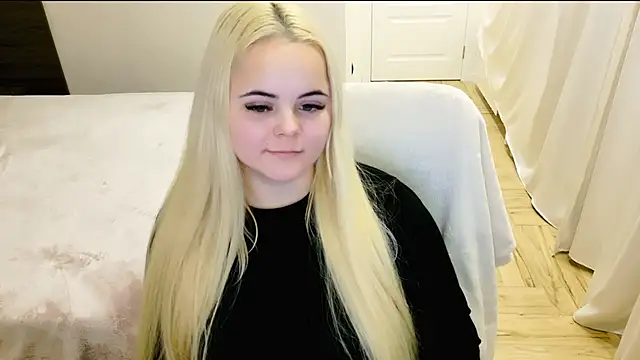 lovely-eyes online show from December 2024 02:19:02 AM