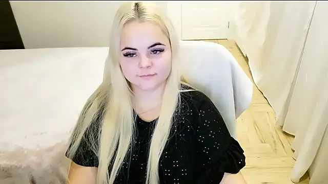 lovely-eyes online show from December 2024 09:54:02 PM