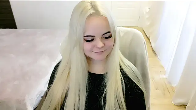 lovely-eyes online show from February 2025 06:26:02 AM