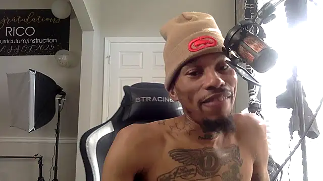 Snapshot of KingDerRico chatting on February 2026 01:59:01 PM KingDerRico online show from February 2026 01:59:01 PM