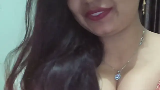 Snapshot of Gulaboo_bhabi chatting on January 2025 01:31:01 AM Gulaboo bhabi online show from January 2025 01:31:01 AM
