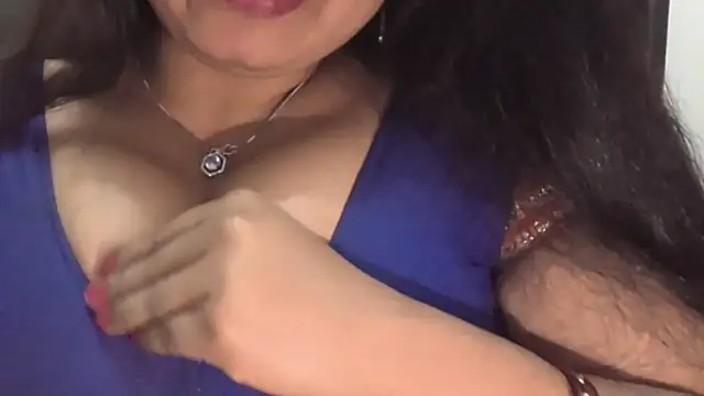 Snapshot of Gulaboo_bhabi chatting on January 2025 10:23:01 PM Gulaboo bhabi online show from January 2025 10:23:01 PM