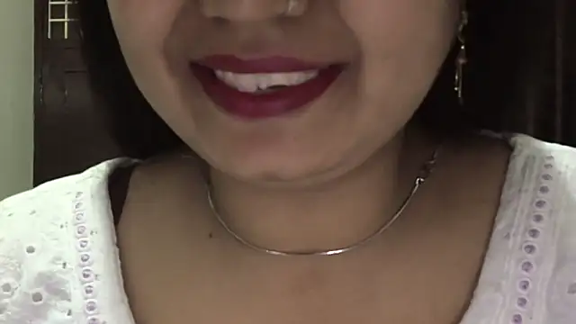 Snapshot of Gulaboo_bhabi chatting on January 2025 10:30:02 PM Gulaboo bhabi online show from January 2025 10:30:02 PM