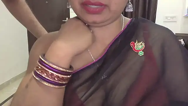 Snapshot of Gulaboo_bhabi chatting on February 2025 10:03:02 PM Gulaboo bhabi online show from February 2025 10:03:02 PM