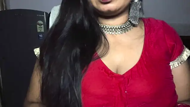 Snapshot of Gulaboo_bhabi chatting on June 2026 05:15:01 PM Gulaboo bhabi online show from June 2026 05:15:01 PM