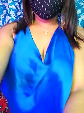 Snapshot of beauty_alina chatting on January 2025 08:00:01 PM beauty alina online show from January 2025 08:00:01 PM