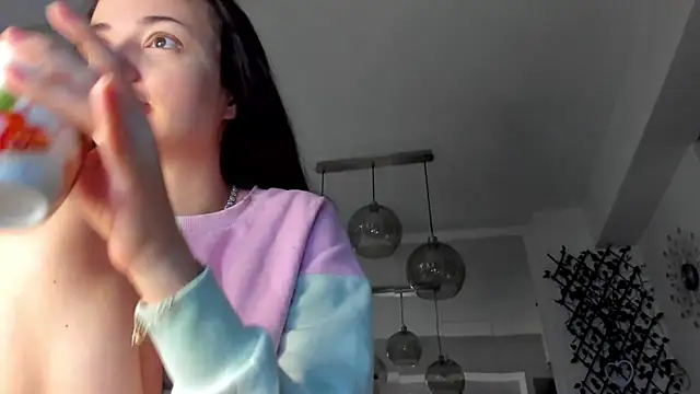 IreneVON online show from February 2025 05:26:02 AM