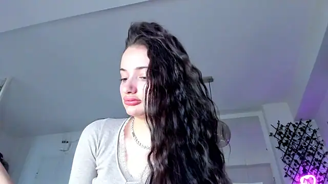 IreneVON online show from March 2025 03:28:02 PM