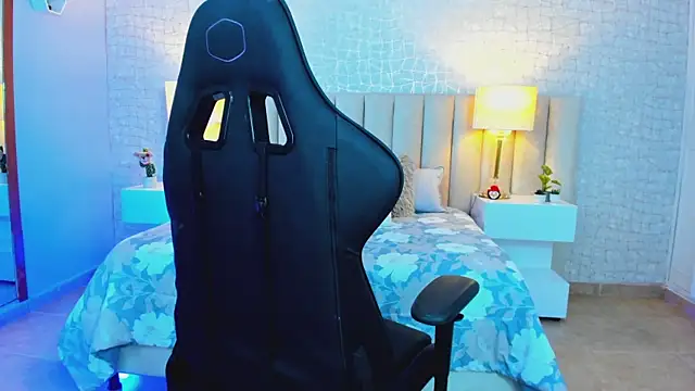 Snapshot of sara_parker069 chatting on December 2024 01:26:01 AM sara parker069 online show from December 2024 01:26:01 AM