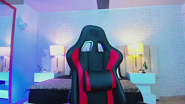 Snapshot of sara_parker069 chatting on January 2025 01:27:01 AM sara parker069 online show from January 2025 01:27:01 AM