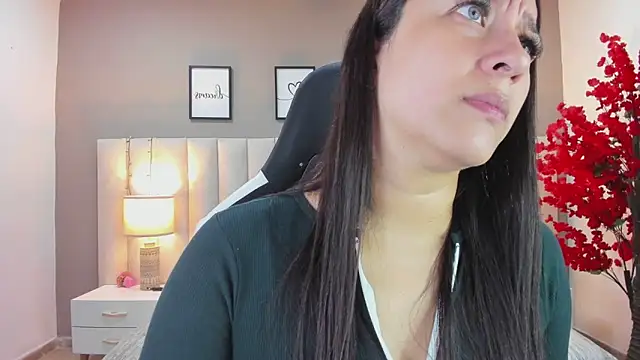 Snapshot of sara_parker069 chatting on September 2025 01:13:01 PM sara parker069 online show from September 2025 01:13:01 PM