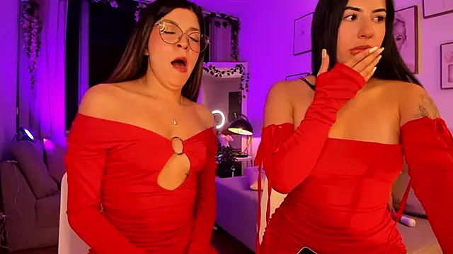 Snapshot of Bella_ev chatting on February 2026 01:02:02 AM Bella ev online show from February 2026 01:02:02 AM