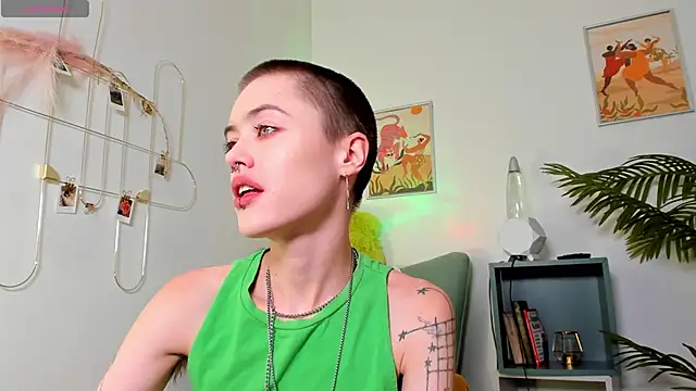 PamelaYong online show from December 2024 01:38:02 PM