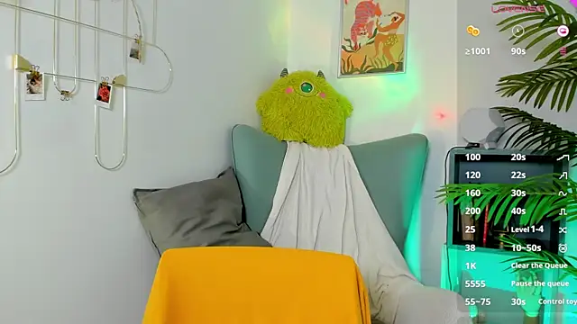 PamelaYong online show from February 2025 01:44:01 PM