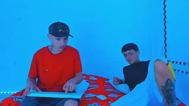 HOT boy2025 online show from January 2025 02:14:02 AM