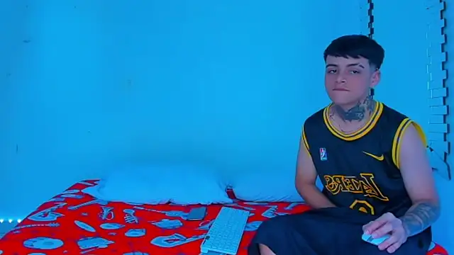 HOT boy2025 online show from January 2025 07:04:01 PM