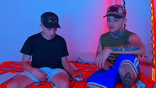 HOT boy2025 online show from February 2025 02:03:02 AM