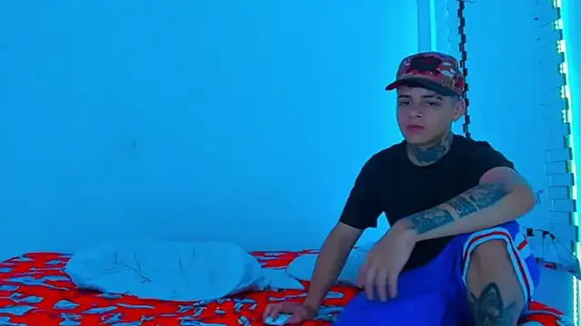 HOT boy2025 online show from February 2025 10:18:01 PM