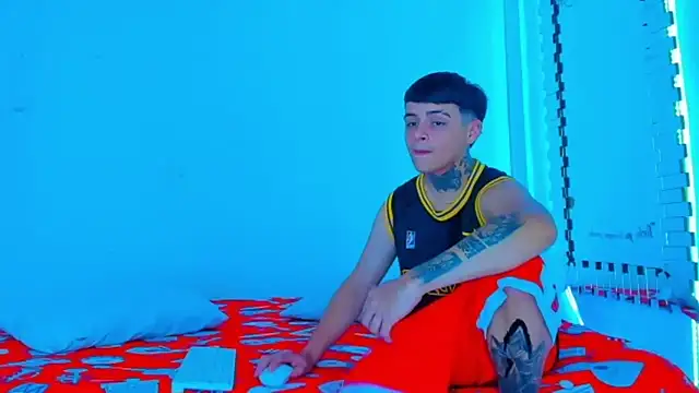 HOT boy2025 online show from March 2025 07:22:01 PM