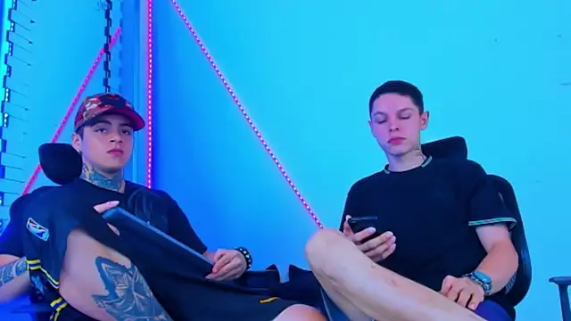 HOT boy2025 online show from October 2025 12:30:02 AM