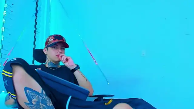 HOT boy2025 online show from October 2025 06:51:02 PM