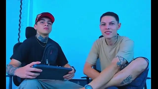 HOT boy2025 online show from November 2025 02:28:01 AM