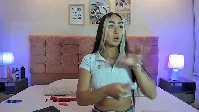 Snapshot of liaa_18 chatting on March 2025 04:25:01 AM liaa 18 online show from March 2025 04:25:01 AM